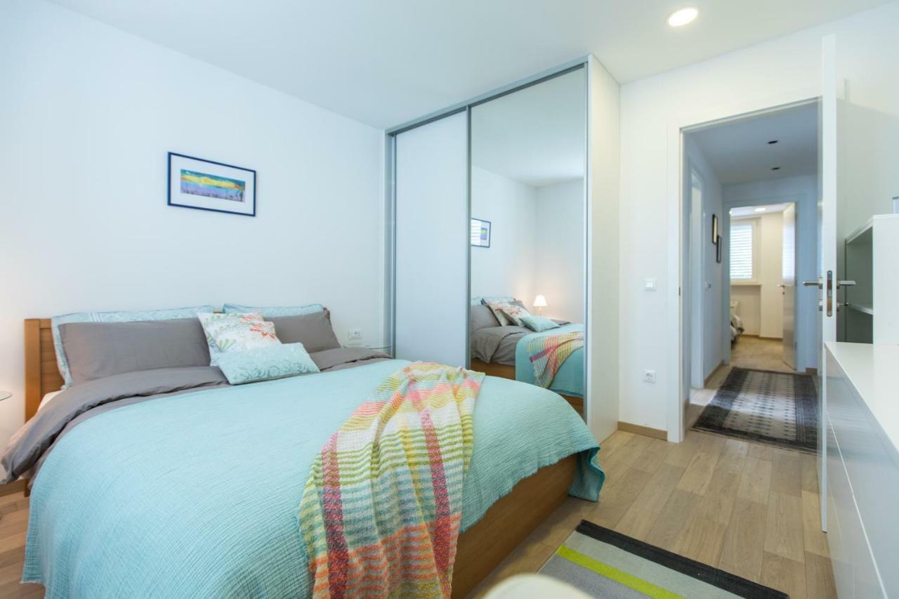 Spacious Modern Apartment Close To The Beach ドゥブロブニク エクステリア 写真