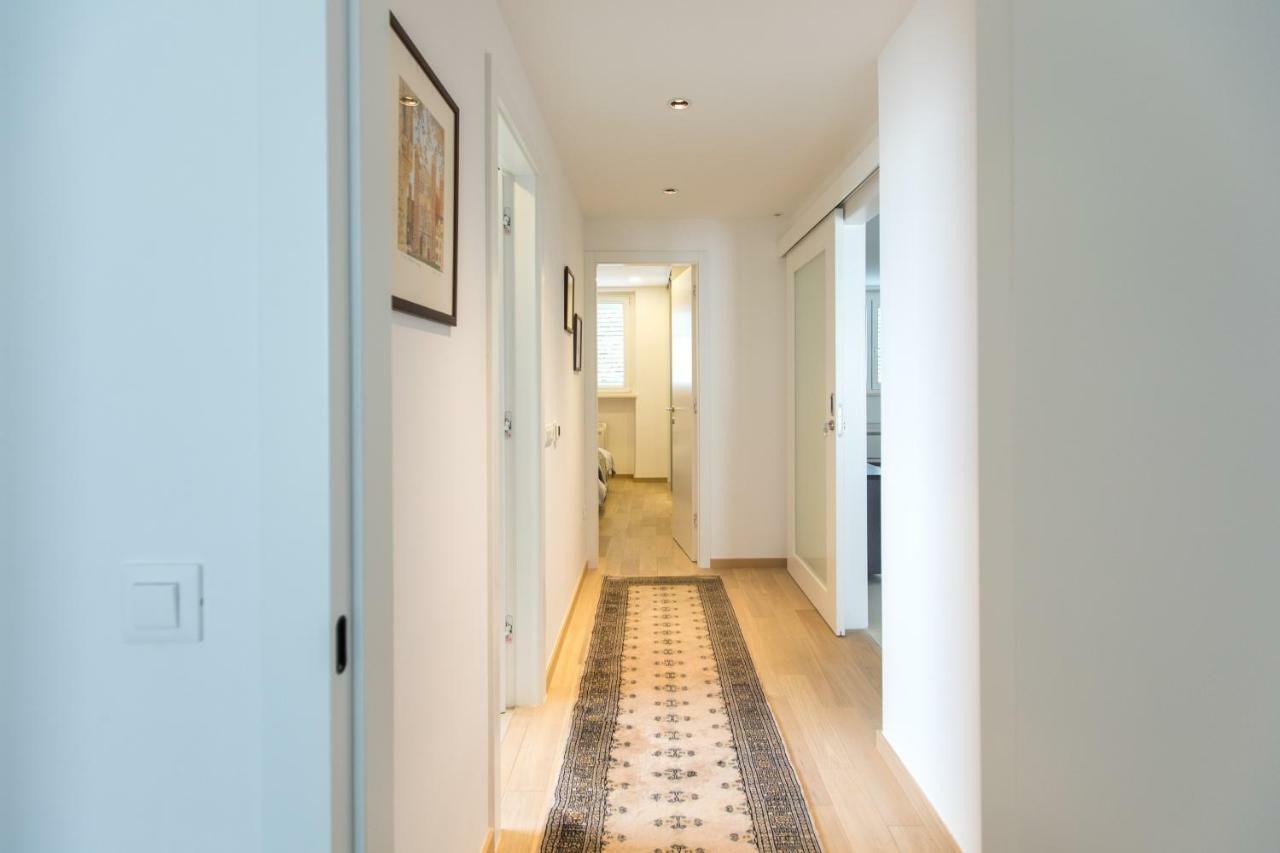 Spacious Modern Apartment Close To The Beach ドゥブロブニク エクステリア 写真