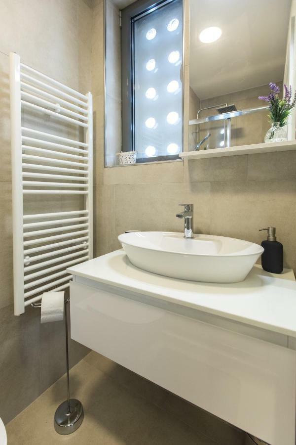 Spacious Modern Apartment Close To The Beach ドゥブロブニク エクステリア 写真